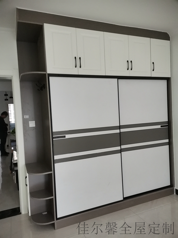 全屋定制衣柜