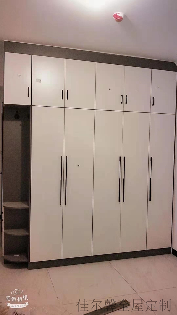 全屋定制衣柜