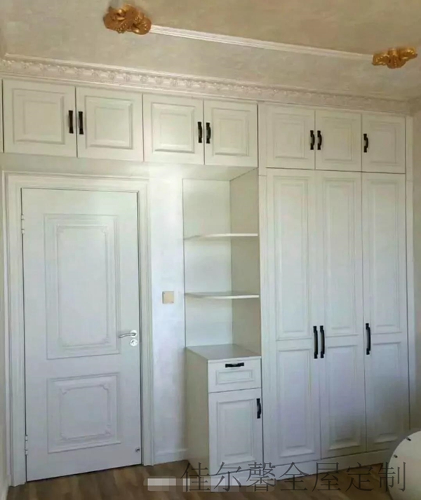 全屋定制衣柜